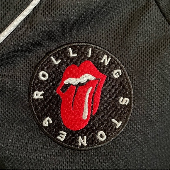 The Rolling Stones x Forever 21 Jersey Shirt Black Sz Medium - Picture 3 of 9